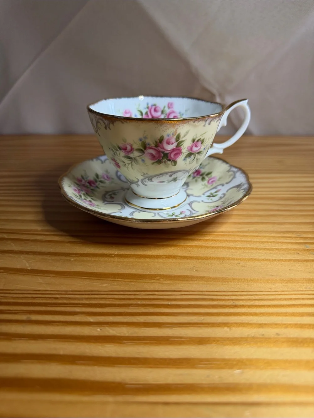 Vintage Golden Crown E&R Rose-Du-Barry Teacup & Saucer Set England